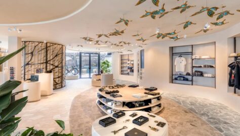 TML opent futuristische conceptstore op Ibiza met indoor LED-scherm van Digitopia